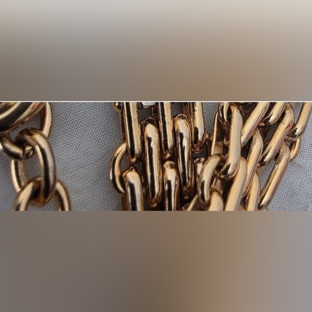 Gucci Gold and Silver Interlocking GG Chain Belt - Picture 14 of 16